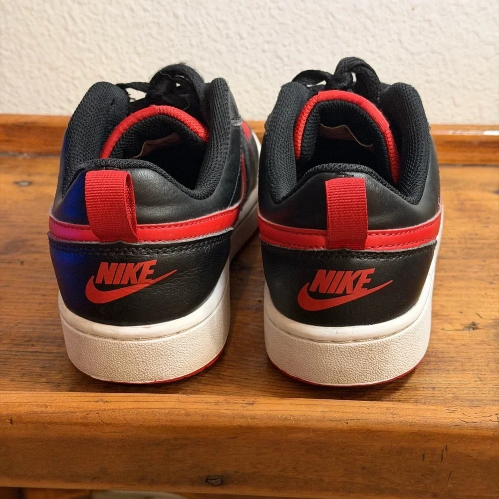 Nike Court Borough 2 Low Bred - red & black size 6Y